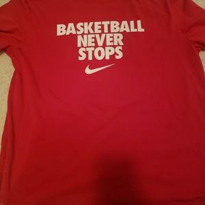 Nike basketball never stop dri fit in red size xl
